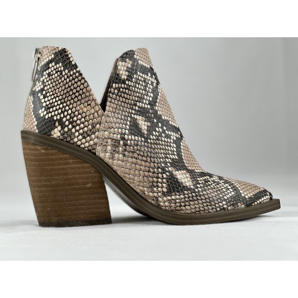 Vince Camuto Gigietta Sz 7M Snakeskin Booties Shoes Ankle Boots Womens Heels